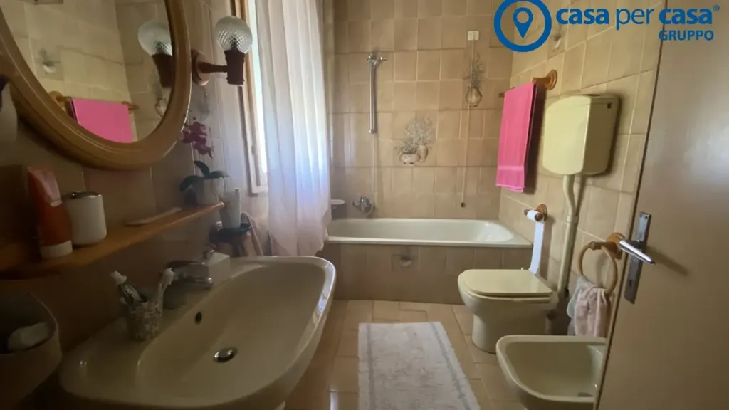 Salles de bain - Villa with Private Garden in Porto Viro