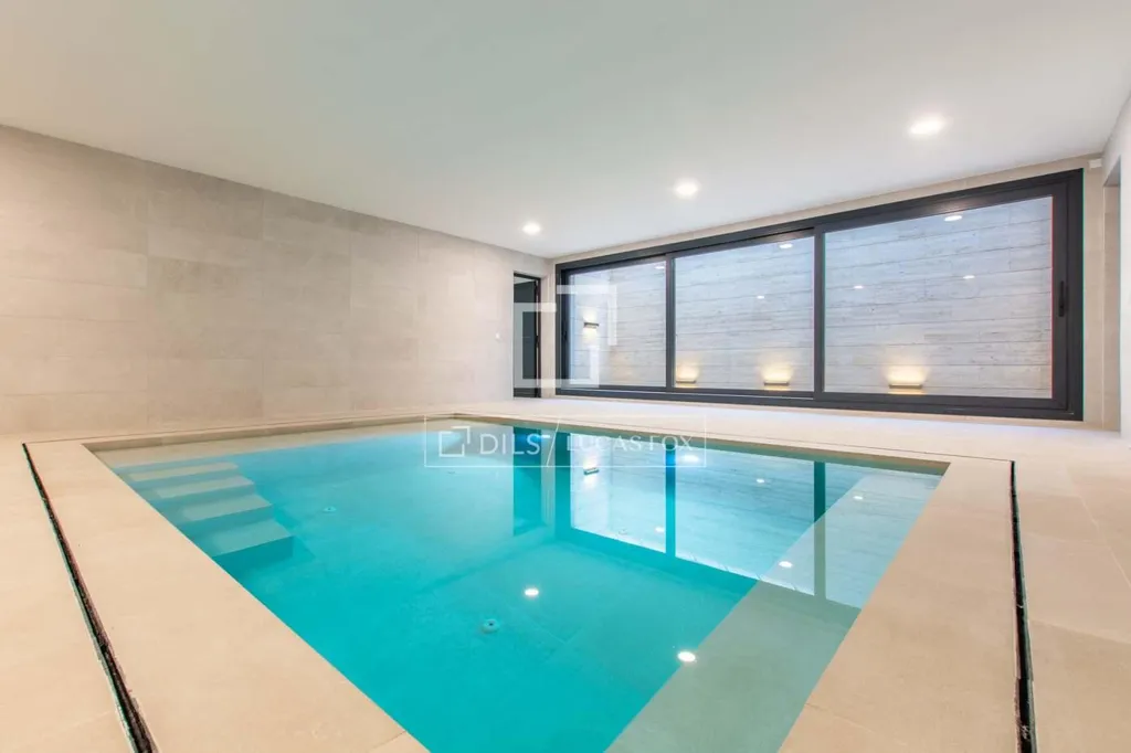 Pool - Chalet with Pool in Las Lomas, Boadilla del Monte