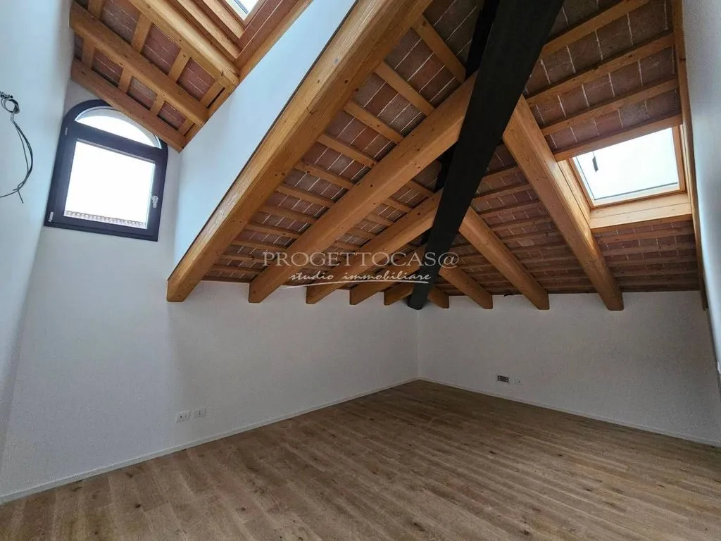 Toad - Luxury Duplex Flat in Historic Villa, Mirano