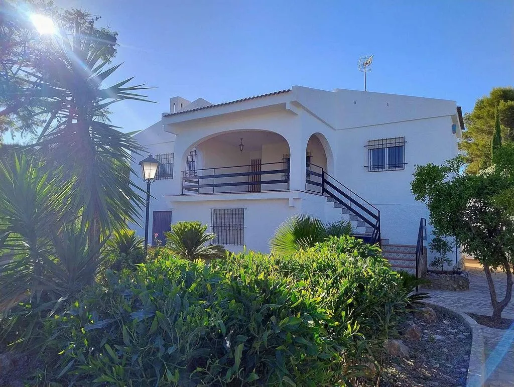 Extérieur - Chalet with Pool and Terrace in Turís