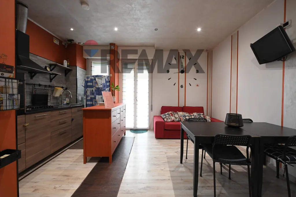 Salle à manger - Renovated Apartment with Two Balconies in Modena Centre
