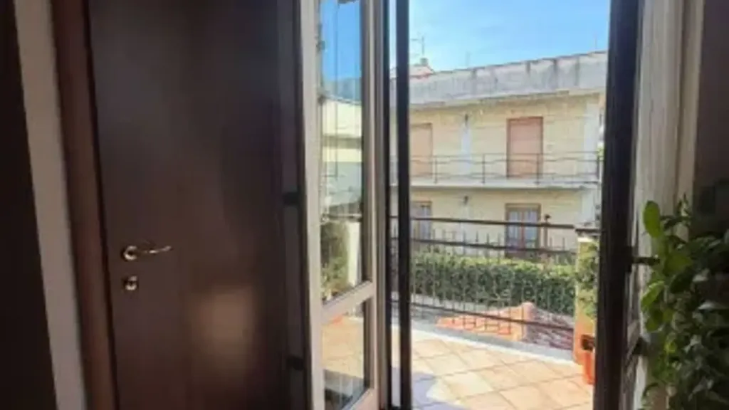 Balcon - Modern Apartment with Balcony in Avella