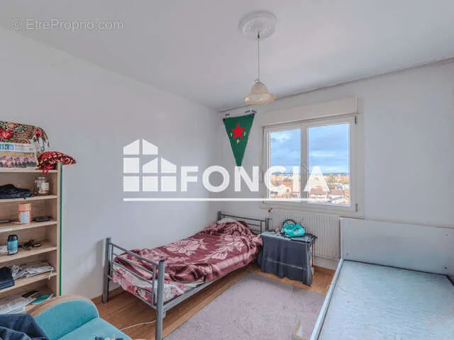 Chambres - T3 Lumineux avec Balcon à Roanne