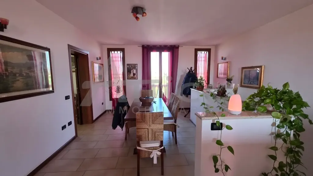 Söögituba - Independent House with Private Garden in Pincara