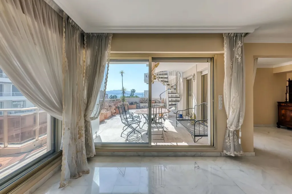 Séjour - Appartement Luxe avec Terrasses Panoramiques à Cannes