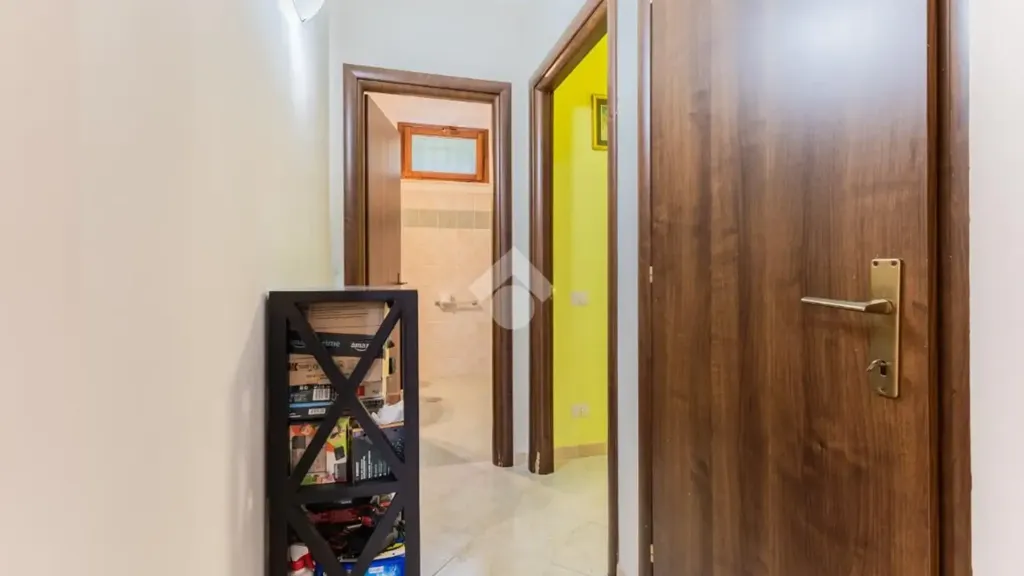 hallway_entrance