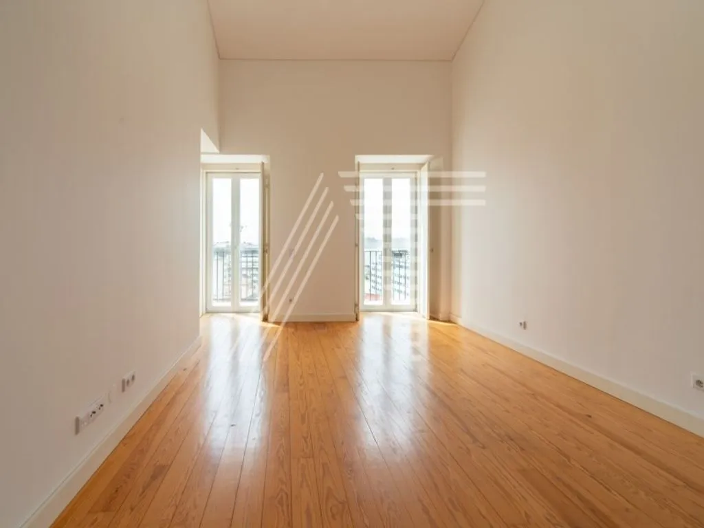 Toad - Luxury Duplex Flat with Panoramic View in Lisbon