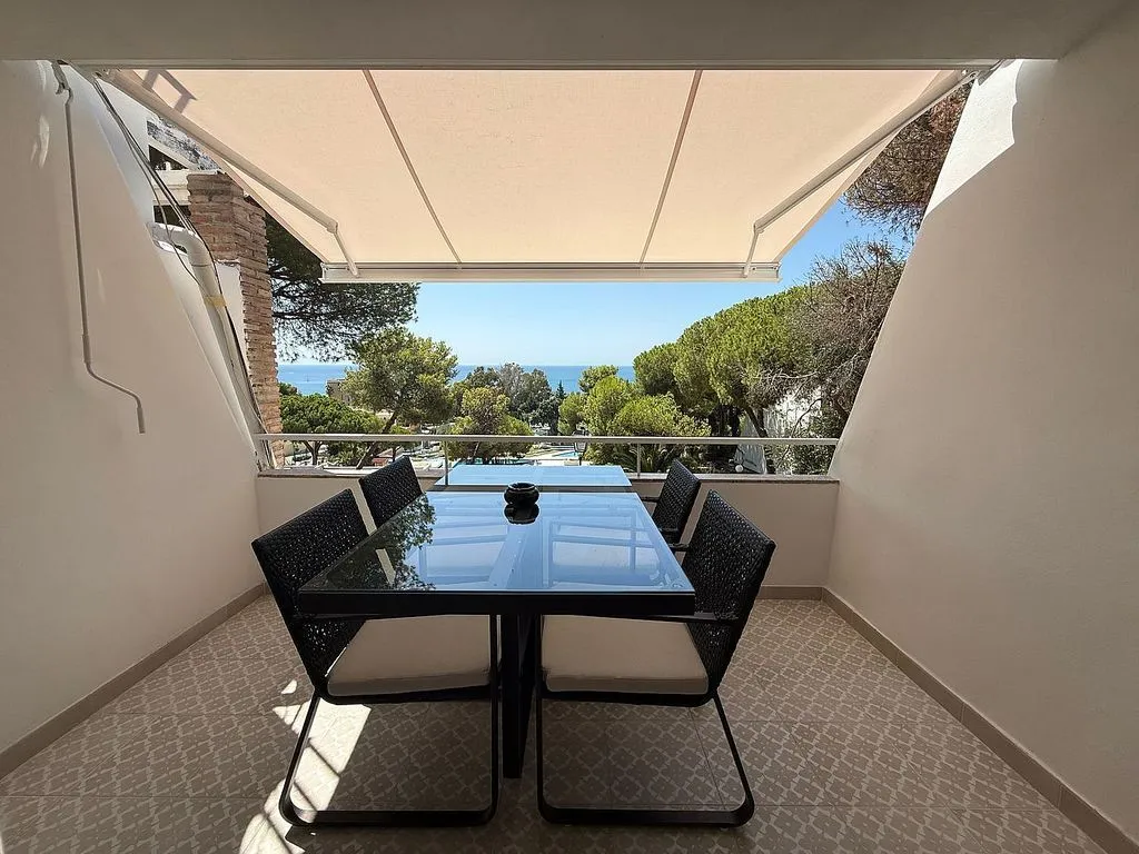 Terrasse - Duplex with Sea View and Pool in Estepona