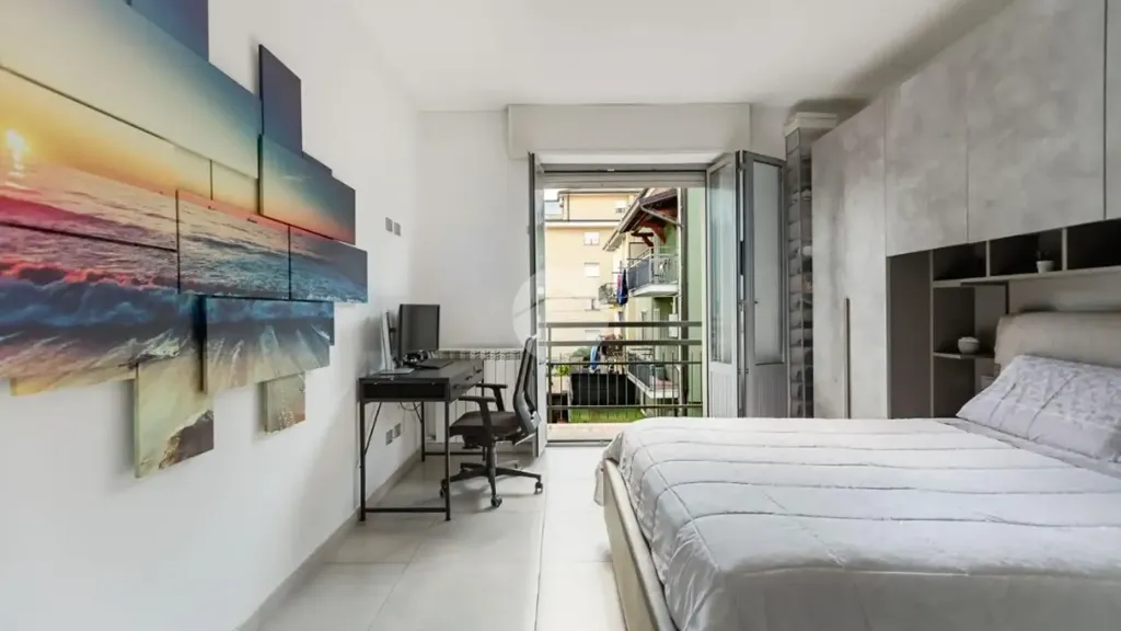 Magamistoad - Rear-Facing Two-Bedroom Flat in Bollate