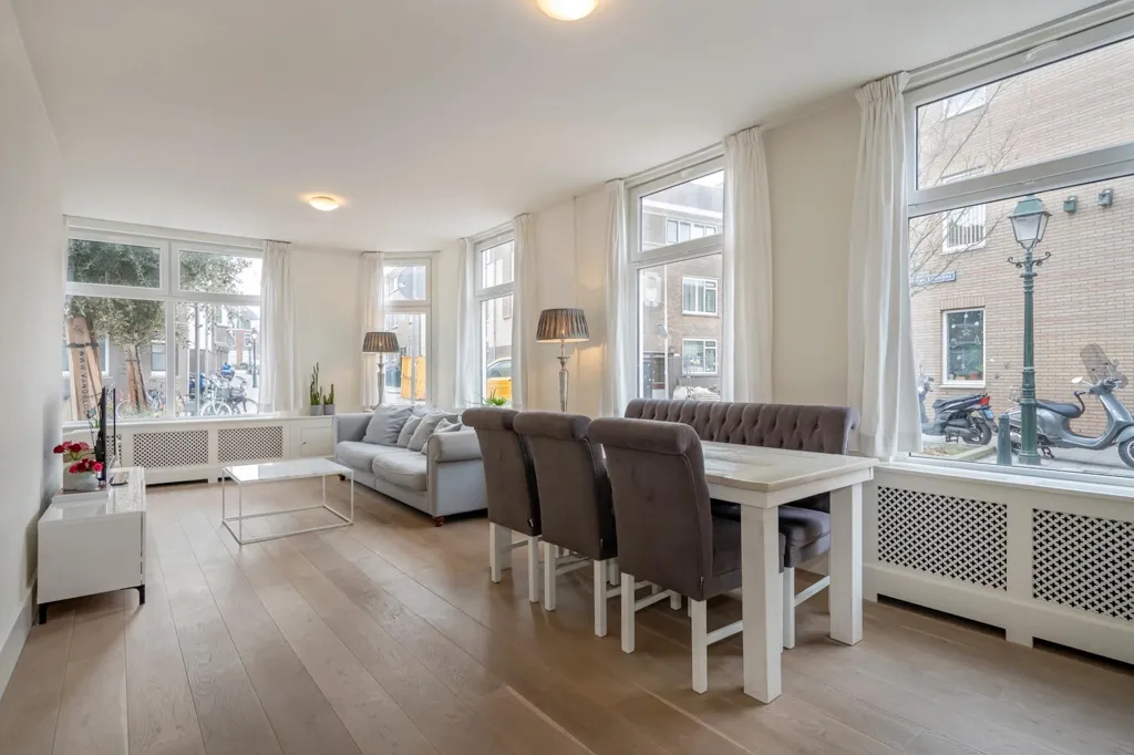 Salle à manger - Ground-Floor Apartment with Basement in Scheveningen-Dorp