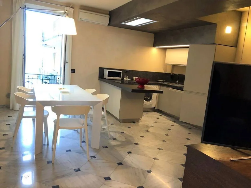 Salle à manger - Luxury Flat with Sea View in Alassio