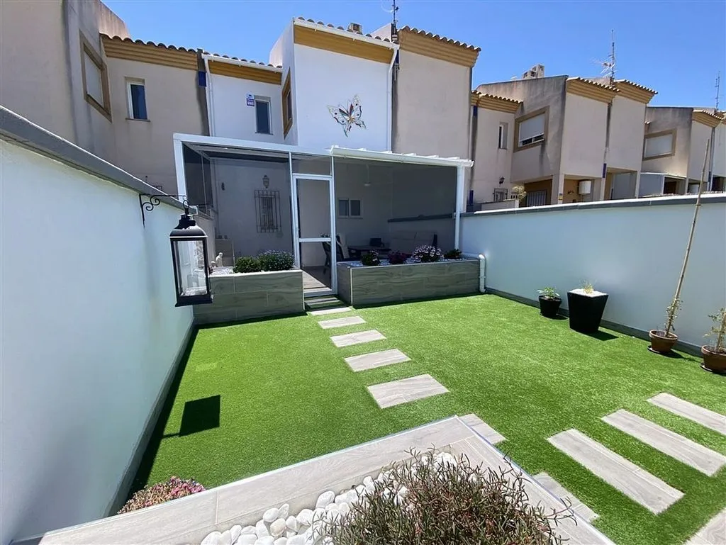 Jardin - Two-Bedroom House with Pool in Zurgena
