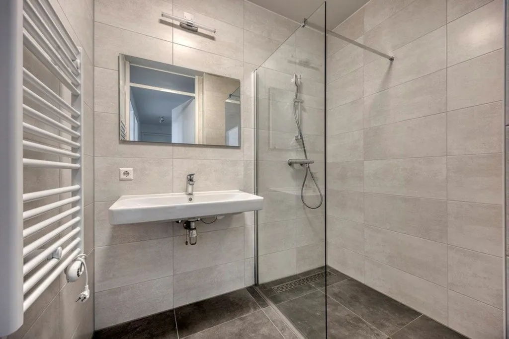 Vannitoad - Unfurnished 2-Bedroom Apartment in Rotterdam