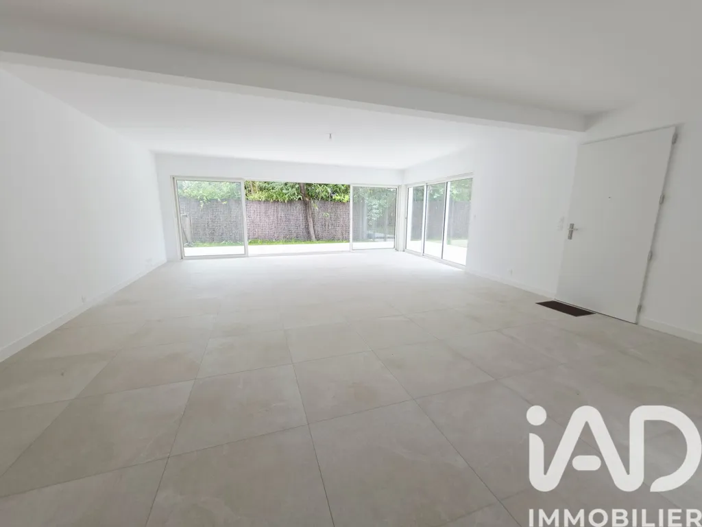 Séjour - Appartement T5 avec Terrasse à Pessac