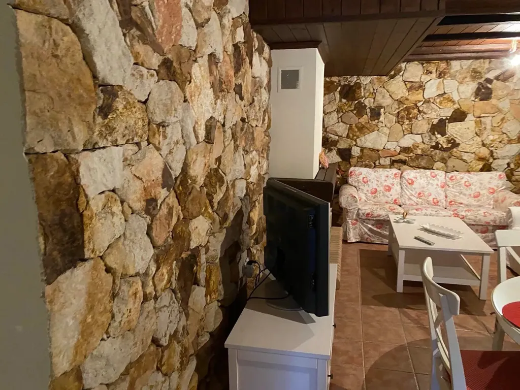 Elutuba - Luxury Complex with Mountain Views in Zachloritika