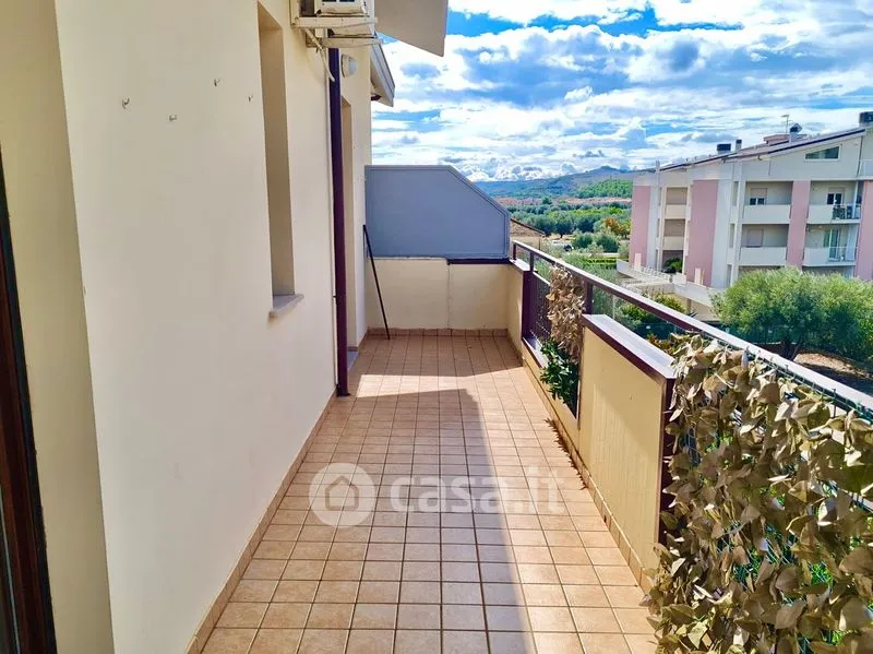 Balcone - Bright 2-Bedroom Apartment with Balcony in Pineto