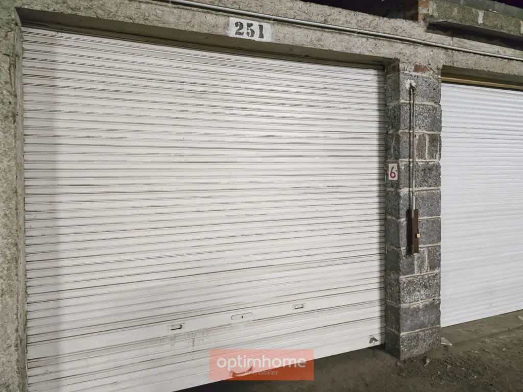 Garage - Appartement T3 Rez-de-Chaussée avec Garage à Sainte-Catherine