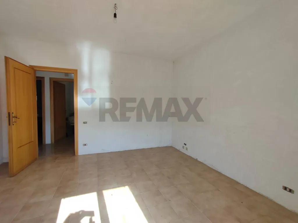 Pièces - Semi-Independent Apartment with Balcony in Pizzoli
