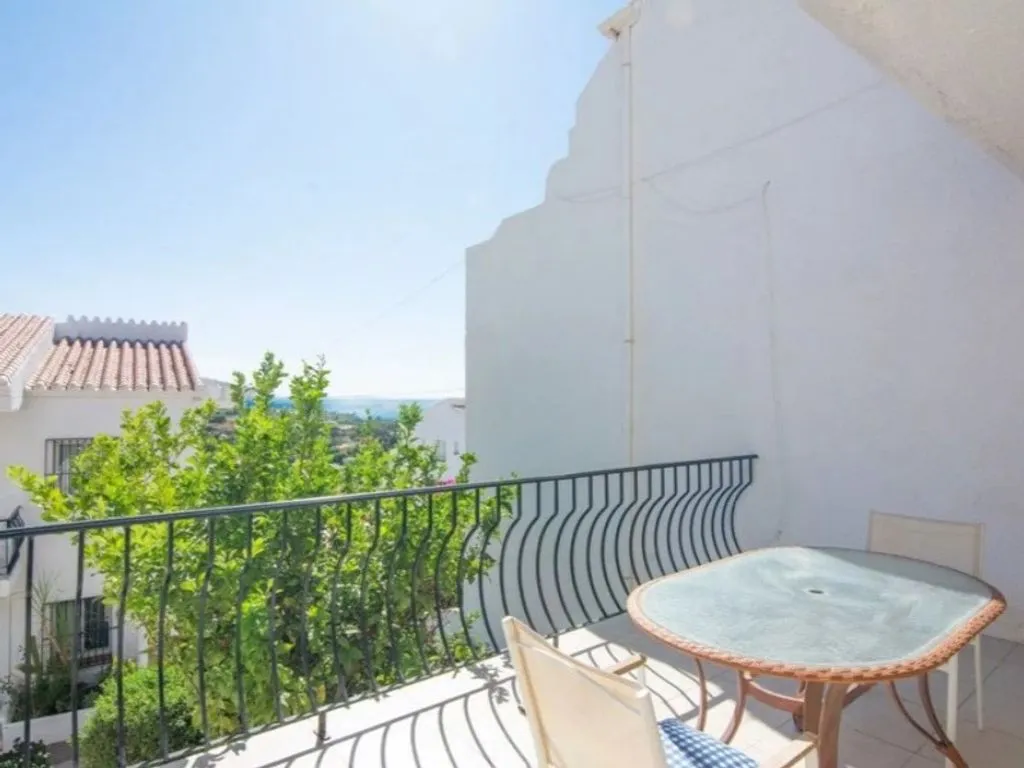 Balcon - Semi-Detached Villa with Sea Views in Nerja