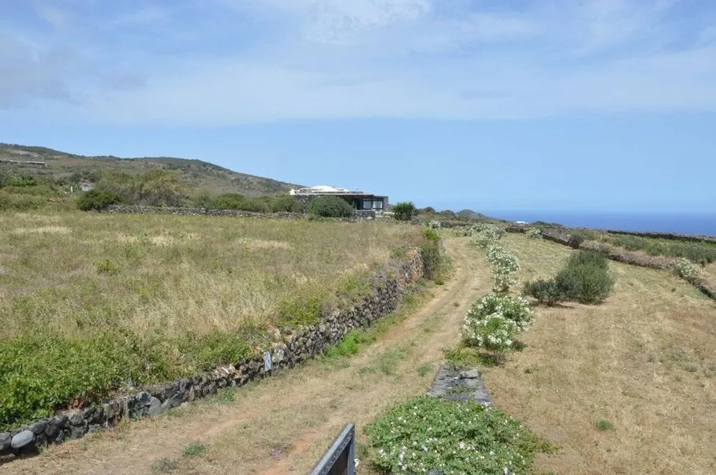 Aed - Luxury Villa with Panoramic Sea View in Pantelleria