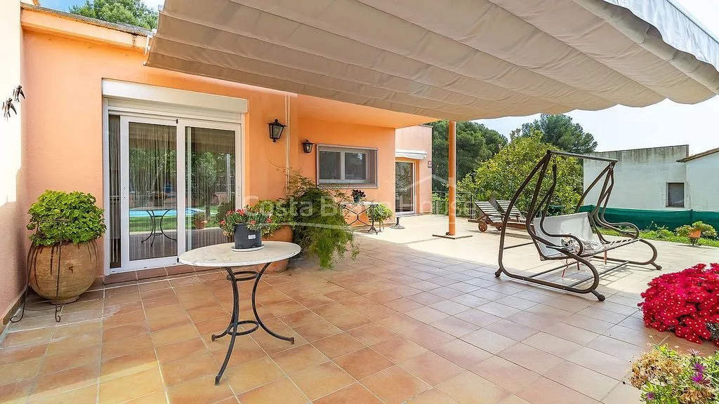 Terrass - Chalet with Pool and Terrace in Puig Ses Forques