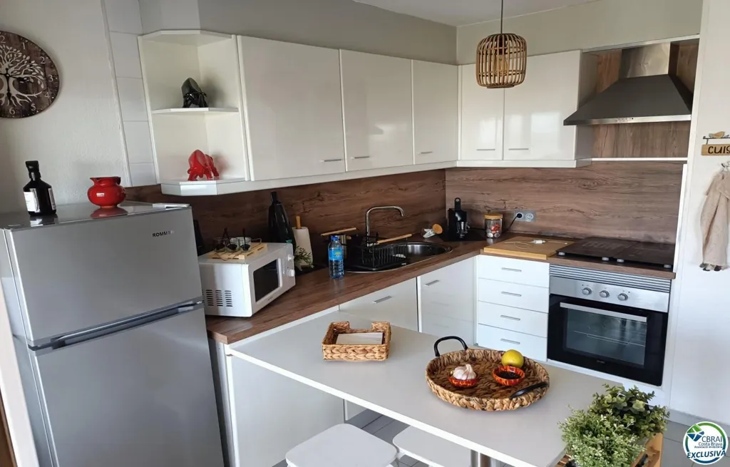 Köök - Apartment with Sea View and Terrace in Rosas