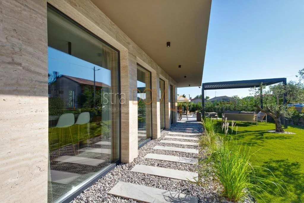 Terrass - Modern Villa with Pool in Marčana