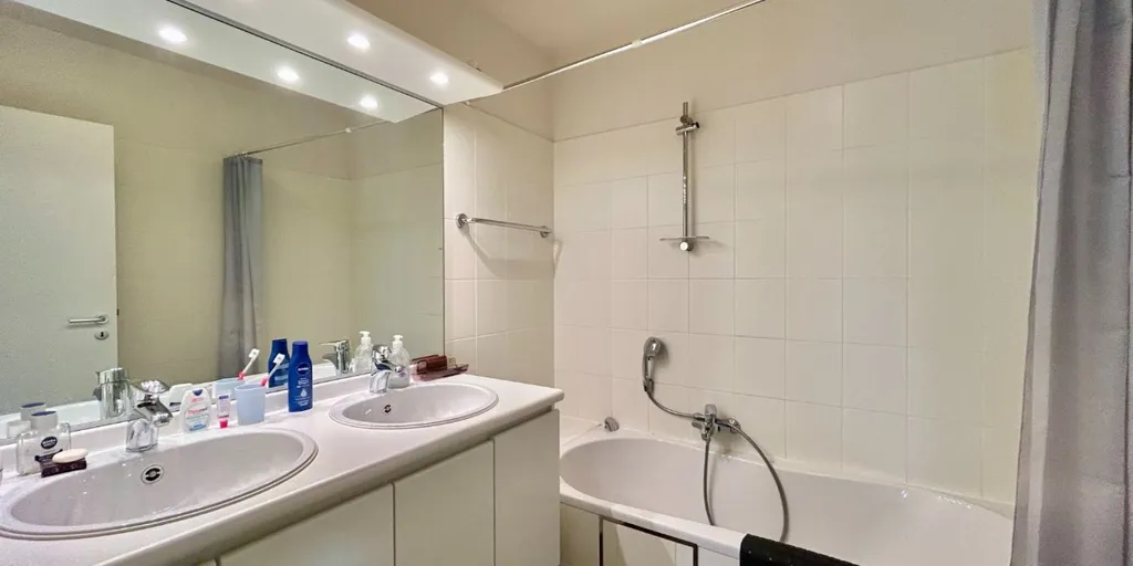 Salles de bain - Appartement avec Terrasses près du Centre à Oudenaarde