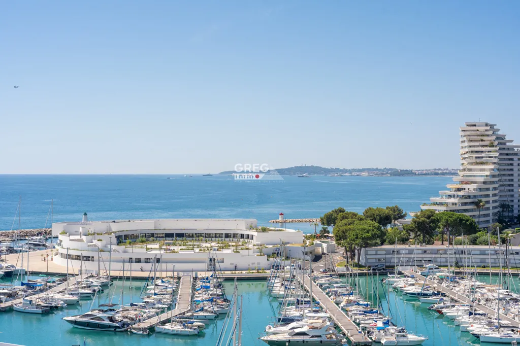 Terrazza - Panoramic Sea View Penthouse in Nice Marina