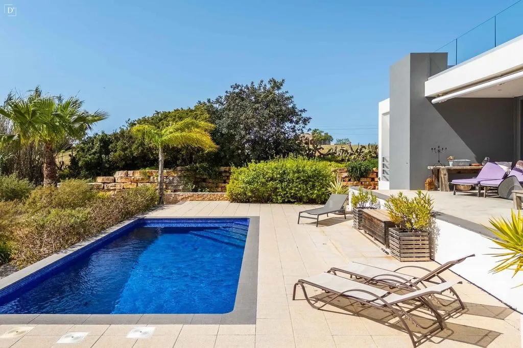 Piscina - Luxury Villa with Sea View in Olhão