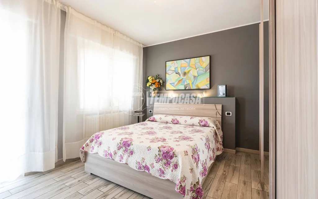 Camere da letto - Appartamento con terrazzi e vista panoramica a Costa Masnaga