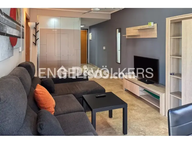 Elutuba - Apartment with Garage in Russafa–Eixample, Valencia