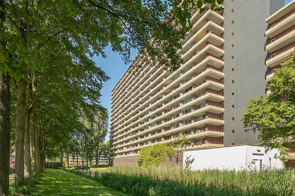Välivaade - 4-Bedroom Apartment with Balcony in Delft