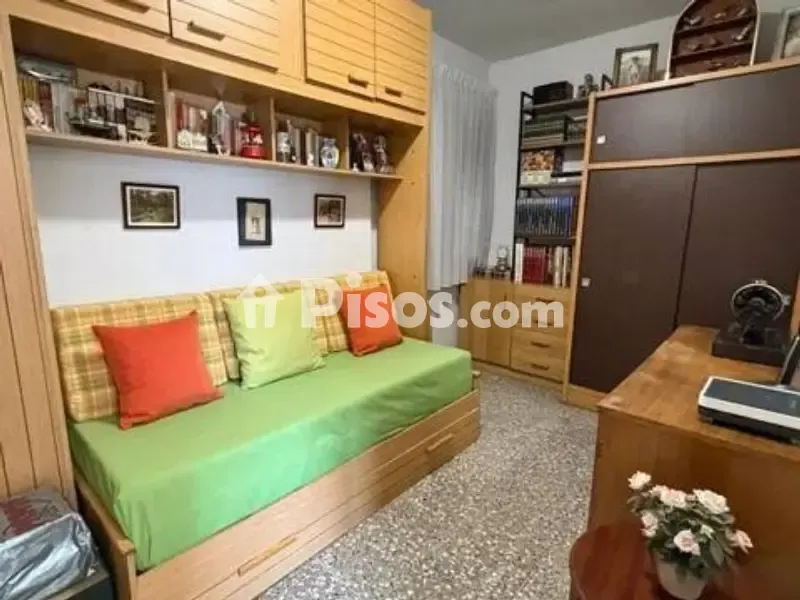 Chambres - Appartement 4 pièces à ES