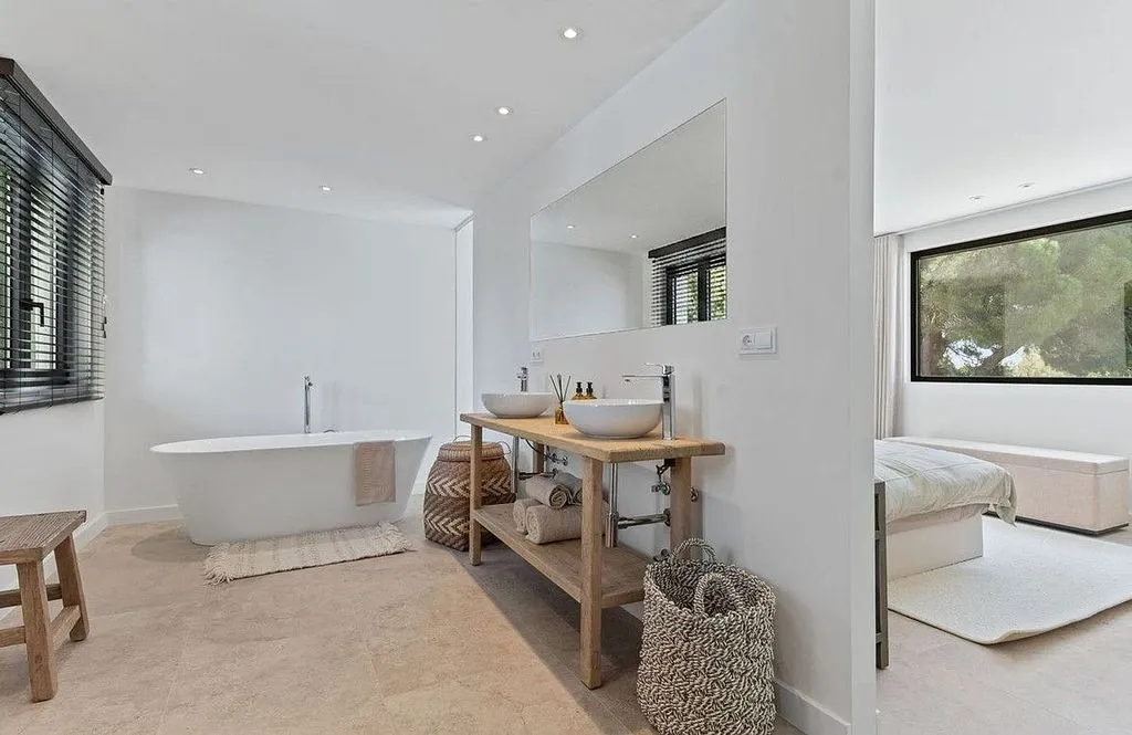 Vannitoad - Renovated Villa with Pool in Guadalmina