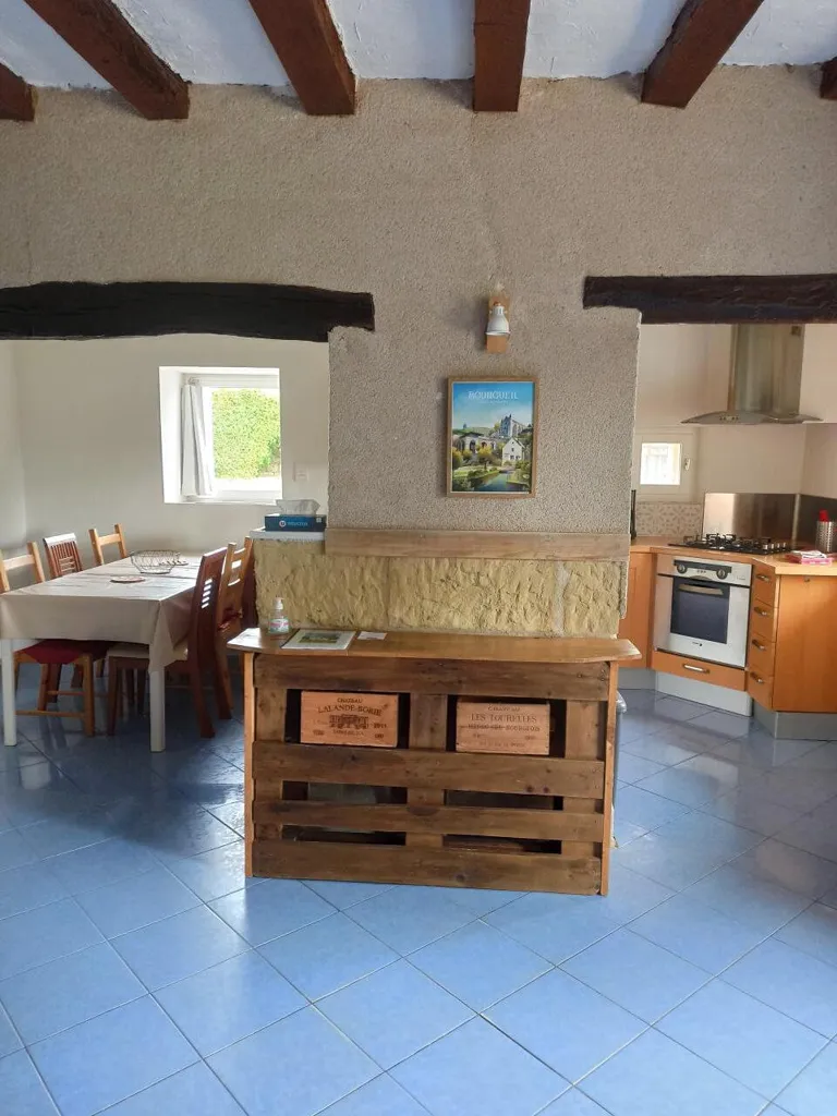 Söögituba - Renovated House with Garden in Benais