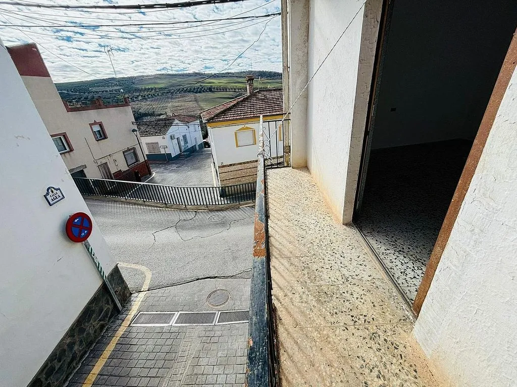 Extérieur - Semi-detached House for Renovation in Calicasas