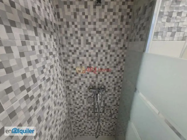 Bagni - Furnished Flat with Ascender in Carabanchel