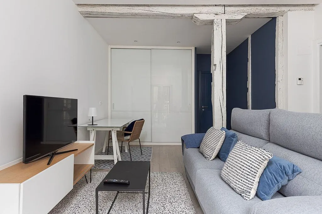 Séjour - 1-Bedroom Apartment with Elevator in Old Town