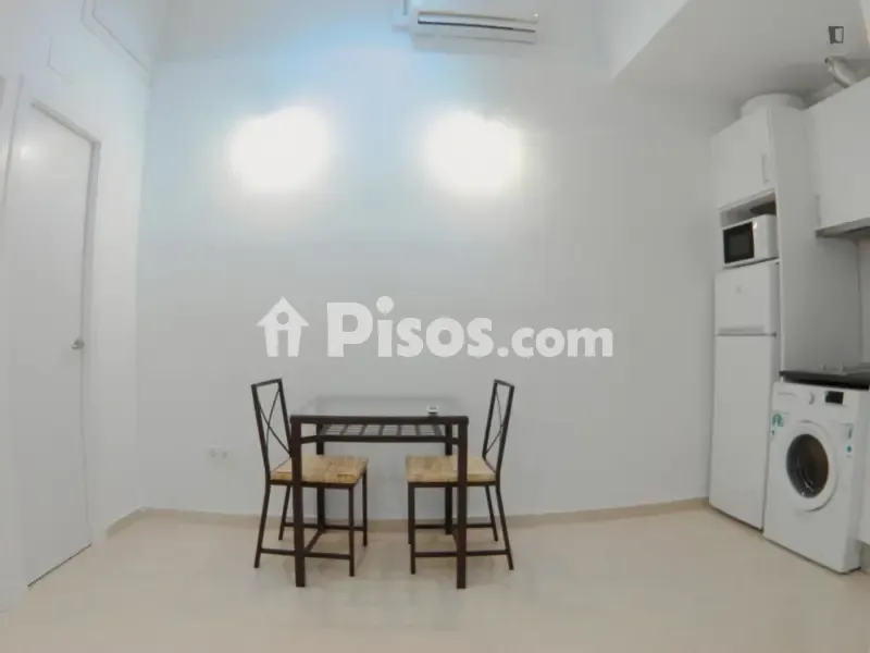 Cuisine - 2-Bedroom Flat in Usera, Madrid