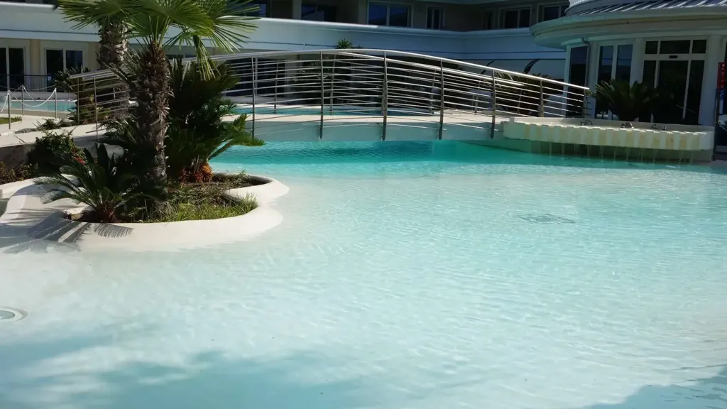 Bassein - Triplex with Pool View in Sirmione