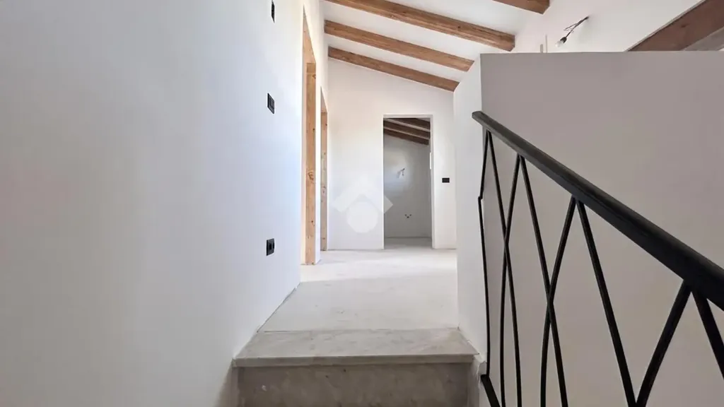 Pièces - Contemporary Trilocale in Viterbo's Historic Centre