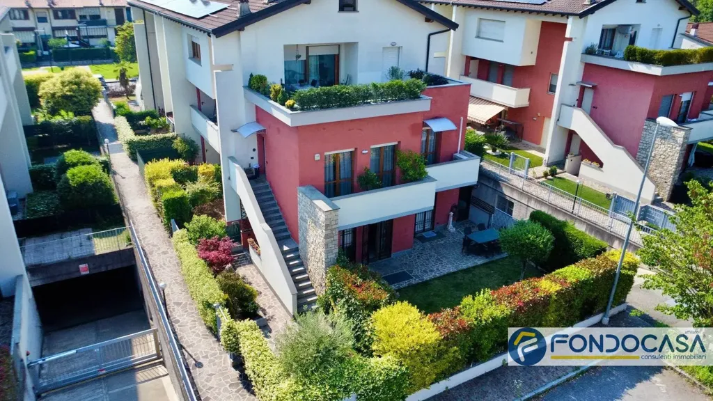 Välivaade - Villa with Private Garden in Grumello del Monte