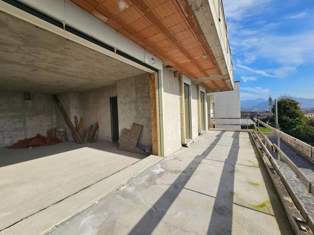 Balcon - Luxury Villa with Panoramic View in San Paolo d'Argon