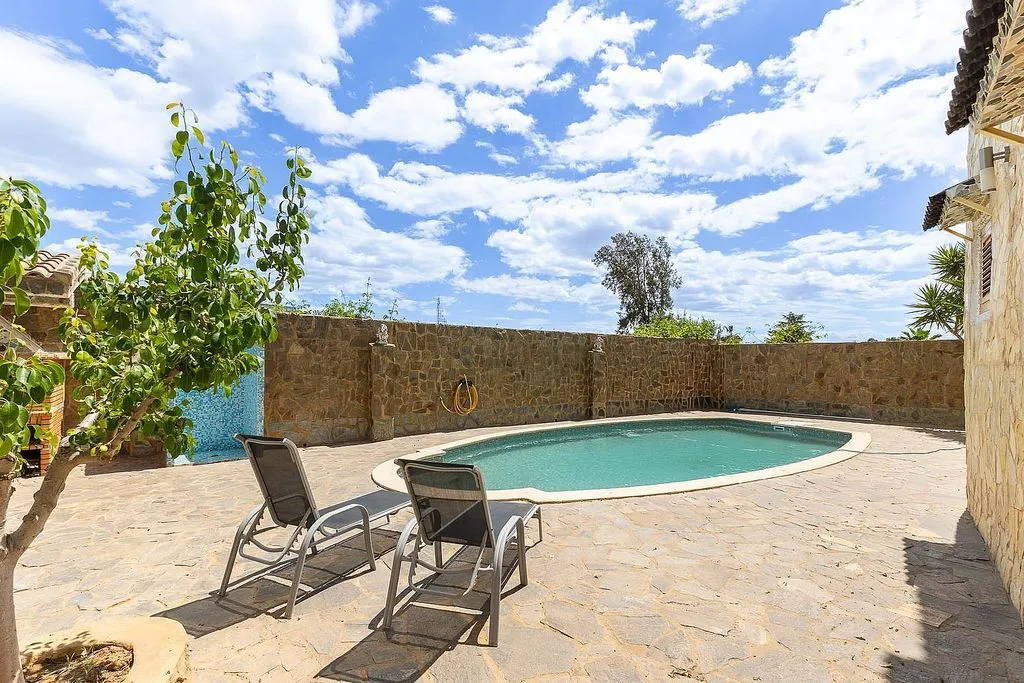 Piscine - Chalet with Pool and Terrace in L'Eliana
