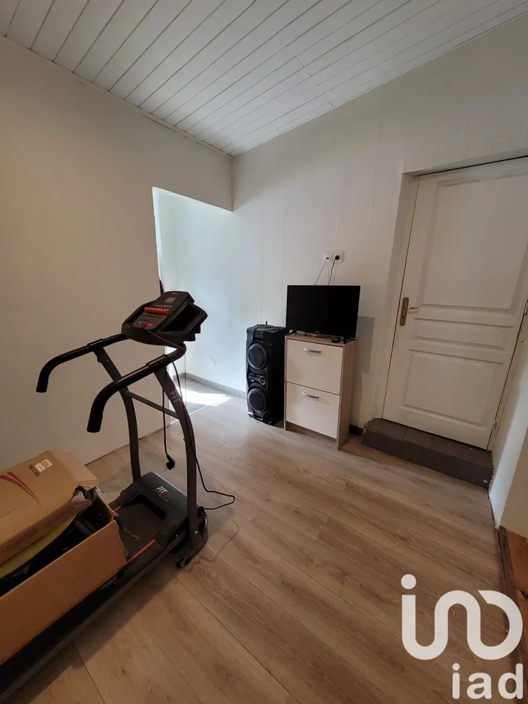 Rooms - Renovated Villa with Two Terraces in Plerguer