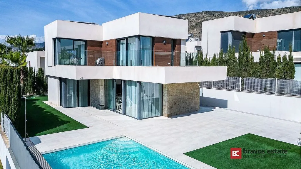 Pool - Modern Design Villa with Sea View in Benidorm