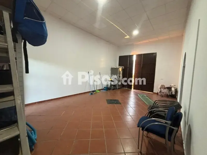 Garage - Rustic House with Pool in El Campillo