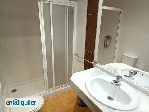 Salles de bain - Student Flat with A/C in Arabial, Ronda