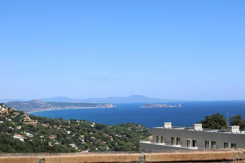 Balcon - Terraced House with Sea Views in Begur